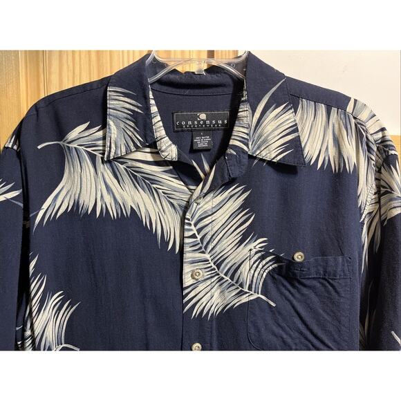 Vintage Consensus Sportswear Men’s Rayon Shirt Size L Blue Floral Hawaiian EUC - Picture 4 of 9